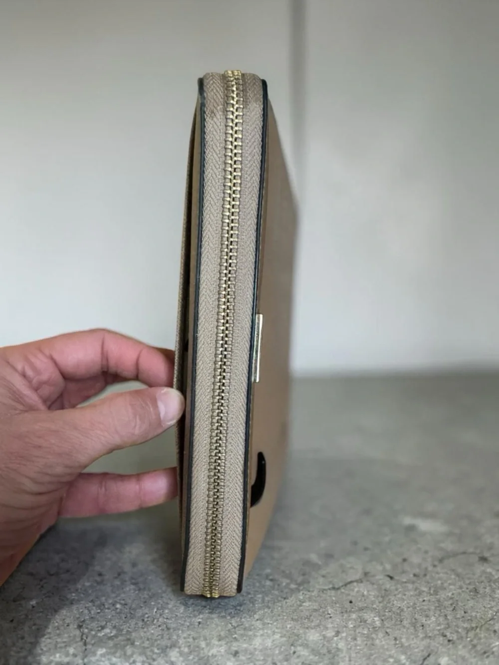 kate spade Two-Tone Zip Wallet in Taupe and Black - Picture 4 of 7
